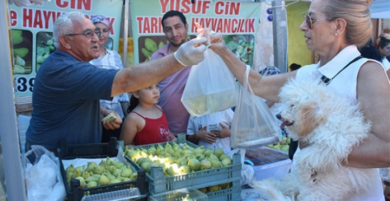 İzmir Torbalı Bardacık İnciri Festivali, üreticiye ikinci bayramı yaşattı