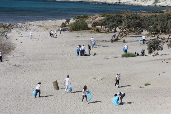 Aras Kargo'dan Uluslararası Kıyı ve Deniz Temizliği Günü'nde anlamlı etkinlik