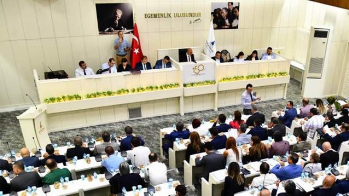 İzmir’in beş yıllık yeni yol haritası oy birliği ile kabul edildi