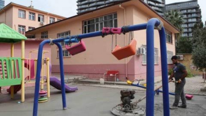 Bayraklı'da okullar sil baştan yenileniyor