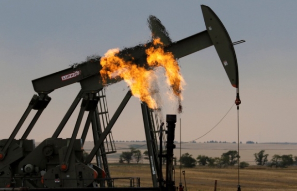 Petrol şirketleri 'sıfır emisyon' hedefinden uzak
