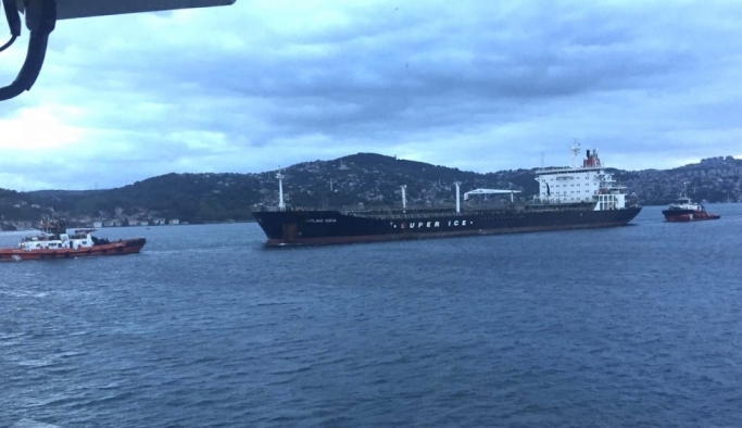 183 Metrelik tanker İstanbul Boğazı'nda sürüklendi!