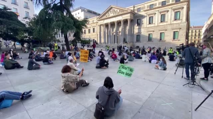 İspanya'da ilkim değişikliğine karşı oturma eylemi