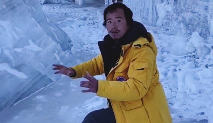 Fenomen buzul tırmanıcısı buzullara düşerek hayatını kaybetti