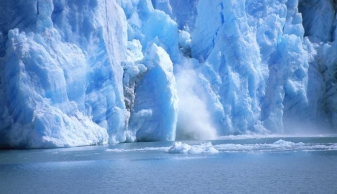 Dağ buzullarının yaklaşık yüzde 10'u 2050'de yok olacak