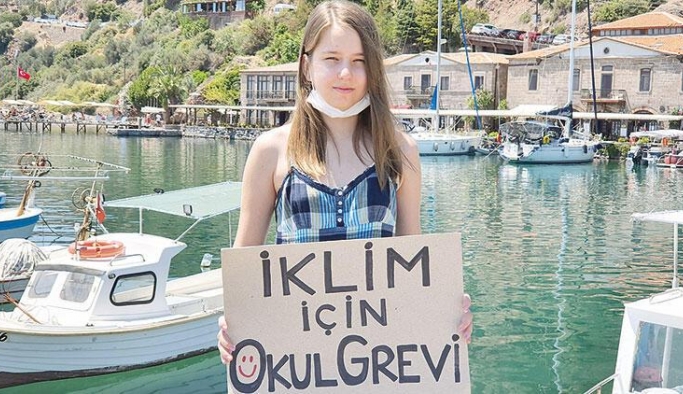 ‘Yerli Greta’dan Marmara için çağrı: Deniz kirliliğine dur demeliyiz