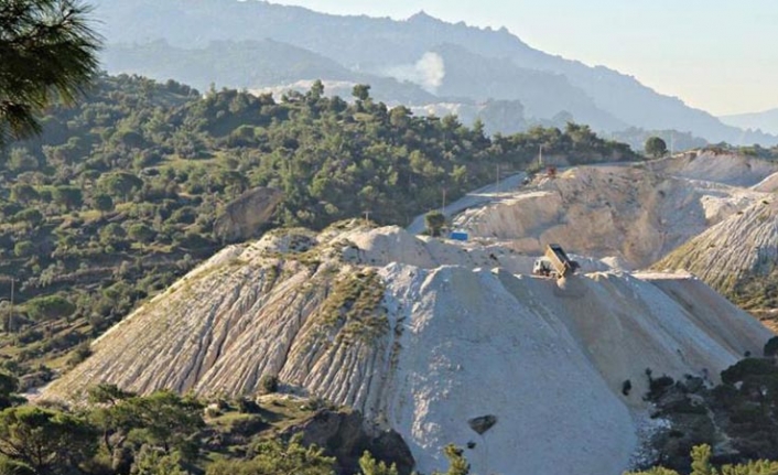 'Latmos Dağlarındaki maden ocakları dereleri dolduruyor, fıstık çamlarını kesiyor' iddiası