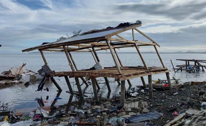 Filipinler'i tayfun vurdu: Ölü sayısı 200'ün üstünde