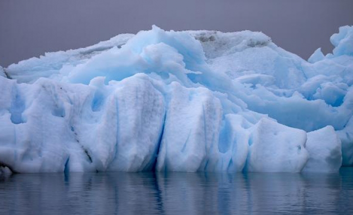 Devasa buz kütlesinden günlük 1,5 milyar ton su okyanusa karışıyor