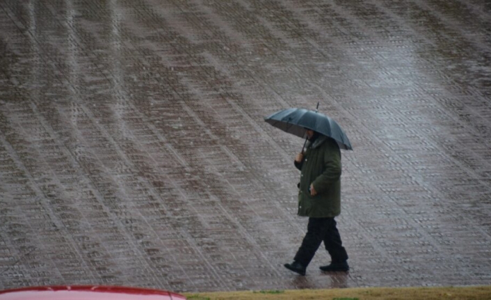 Nisanda yağışlar normaline göre Yüzde 57, geçen yıl Nisan ayına göre Yüzde 20 azaldı