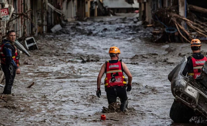 AFAD: Yağıştan etkilenen 13 ilde müdahale çalışmaları devam etmektedir