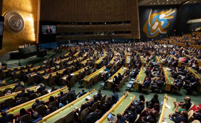 BM Ulusal İklim Yükümlülükleri için Uluslararası Adalet Divanı’ndan Görüş Talep Etmeyi Kabul Etti