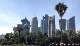 Katar, sokaklara klima yerleştiriyor!
