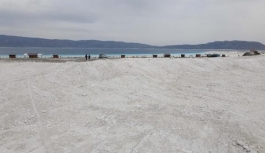 Salda Gölü sahilinde 1 metrelik kot farkı oluştu