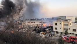 Hatay'da yerleşim yerlerine de sıçrayan orman yangınını söndürme çalışmaları devam ediyor