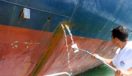 Mersin'de denizi kirleten gemilere 40 milyon lira ceza