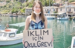 ‘Yerli Greta’dan Marmara için çağrı: Deniz kirliliğine dur demeliyiz
