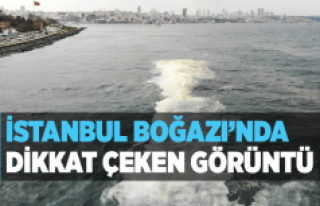 İstanbul Boğazı’nda dikkat çeken görüntü