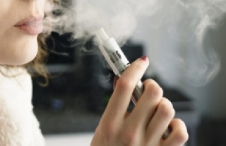 İlk ölüm gerçekleşti : E - sigara kullananlar...