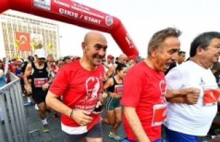 'Uluslararası İzmir Yarı Maratonu' keyif...