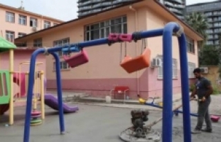 Bayraklı'da okullar sil baştan yenileniyor