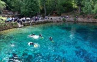 Sivas'ta doğal akvaryum "Gökpınar Gölü"