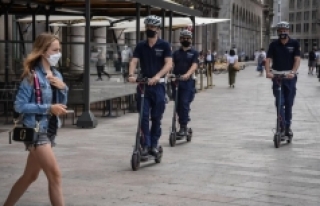 İtalya'da salgına karşı 'scooter devrimi'