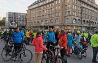Almanya iklim grevi için sokakta
