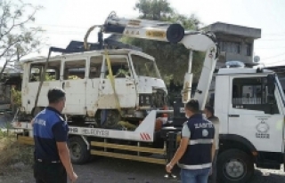 İzmir Konak’ta hurda araç operasyonu