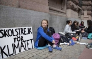Greta Thunberg, iklim için yapılan cuma eylemlerini...