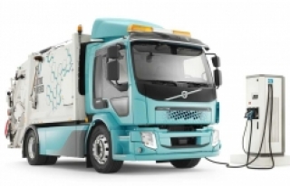 Volvo'nun elektrikli kamyonları Avrupa yollarına...