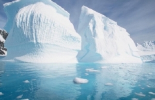 Dünyanın en büyük buzulu koptu!
