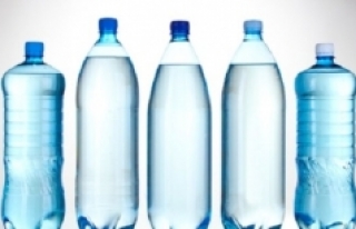 Kiğılı pet şişelerden yüzde 100 geri dönüşümlü...