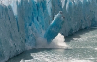 Kuzey Kutbu’nda buzullar hızla eriyor