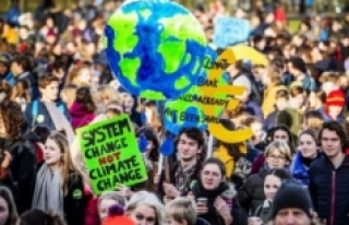 Dünyanın dört bir yanında iklim grevleri: Acil...