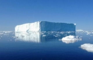 Kuzey Buz Okyanusu’nun Buzla Kaplı Son Kısımları,...