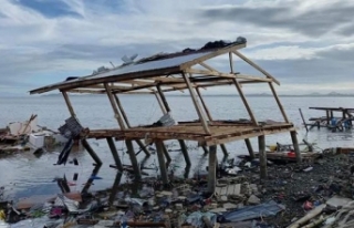 Filipinler'i tayfun vurdu: Ölü sayısı 200'ün...