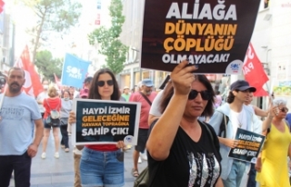 İzmir'de asbestli gemi için protesto yürüyüşü