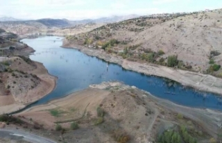 Sivas’a su sağlayan baraj kurudu: 54 kilometreden...