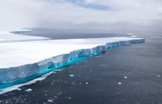 Bir zamanlar dünyanın en büyüğü olan buzdağından milyarlarca ton su okyanuslara karıştı