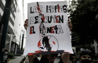Peru'da petrol sızıntısı nedeniyle Repsol şirketi protesto edildi